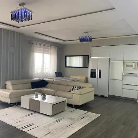 Apartment Lika's 1 *