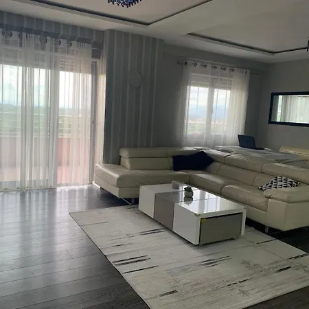 Apartment Lika's 1 *